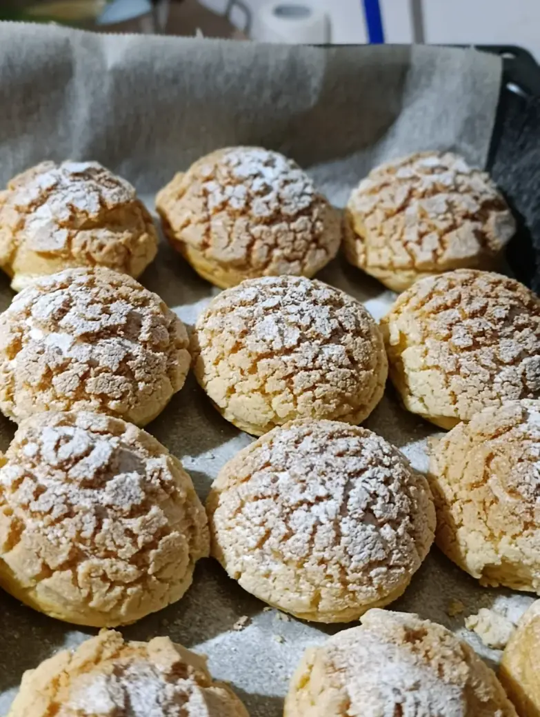 Mekani kolačići posuti šećerom u prahu